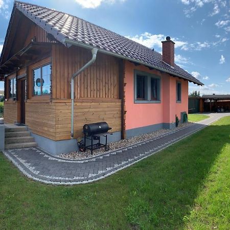 Willa Rozowy Domek Rakowice Male Exterior photo