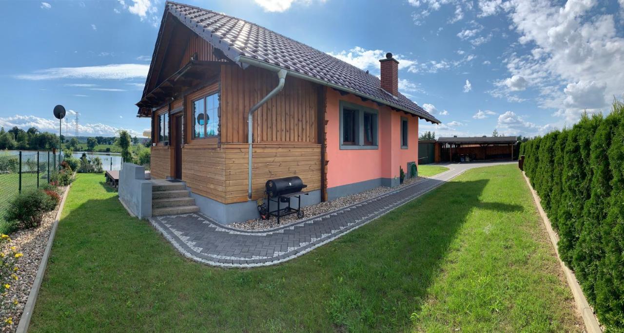 Willa Rozowy Domek Rakowice Male Exterior photo
